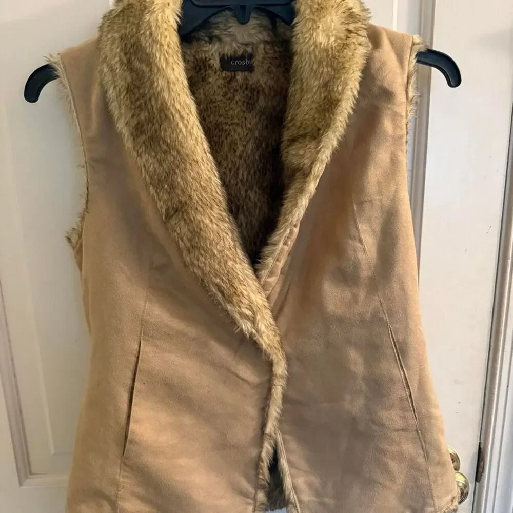 Unbranded Women's Tan and Cream Gilet - Picture 1 of 3